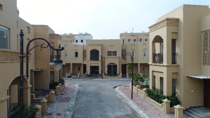 Garden Bay, Lucknow - 2/3 Apartments, Villas & Plots