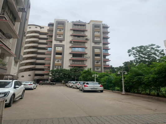 Devraj Tower, Ahmedabad - 3 BHK Apartments
