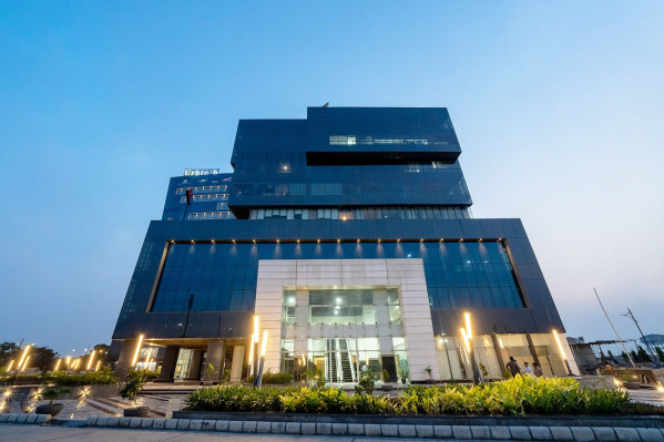 Npx Tower, Noida - Retail Cum Office Complex