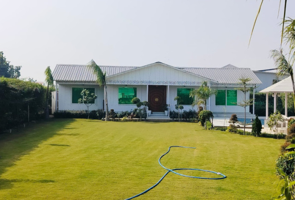 Oxy Green Farms, Noida - Farm House / Plot