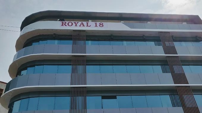 Royal 18, Pune - Retail Shops