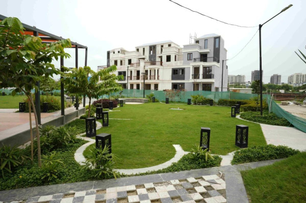 Palm Kunj, Ghaziabad - Premium 4/5 BHK Villas