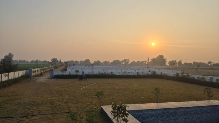 The Kanha Farms & Resorts, Mathura - Farm House / Plot