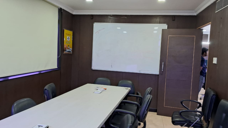  Office Space 2500 Sq.ft. for Rent in Park Street, Kolkata