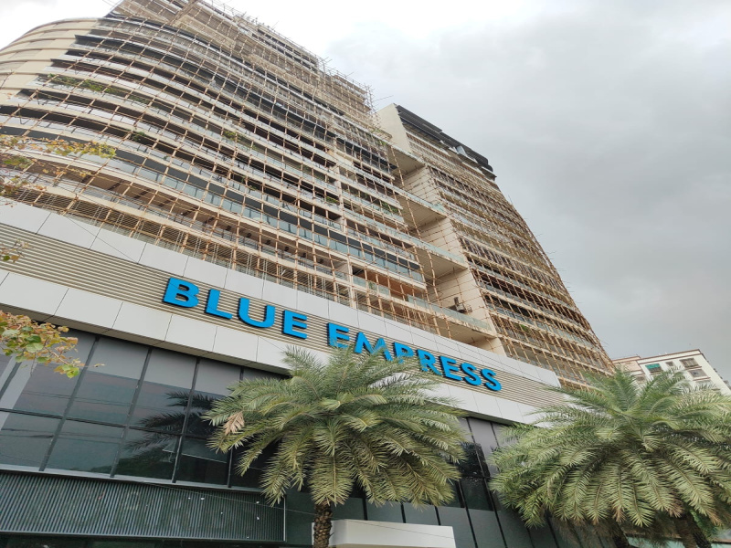  Showroom 8000 Sq.ft. for Rent in Kandivali West, Mumbai