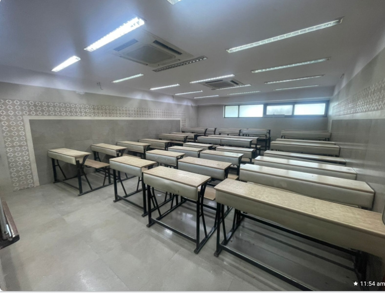  Commercial Shop 4150 Sq.ft. for Rent in Gokhale Road, Thane
