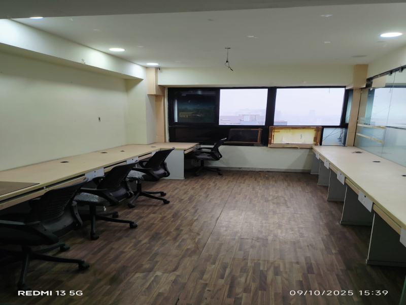  1260 Sq.ft. Office Space for Rent in Park Street, Kolkata
