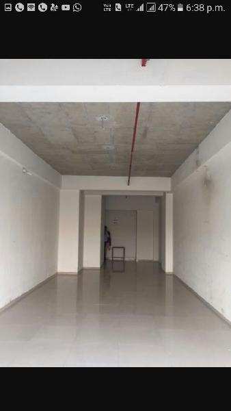 Commercial Shop 33 Sq. Yards for Rent in
