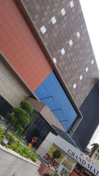  Commercial Shop 1600 Sq.ft. for Rent in Main Road, Ranchi