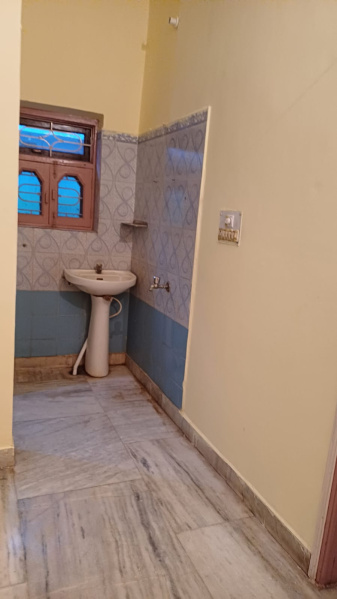 2 BHK 1500 Sq.ft. House for Rent in Bahu Bazar, Ranchi
