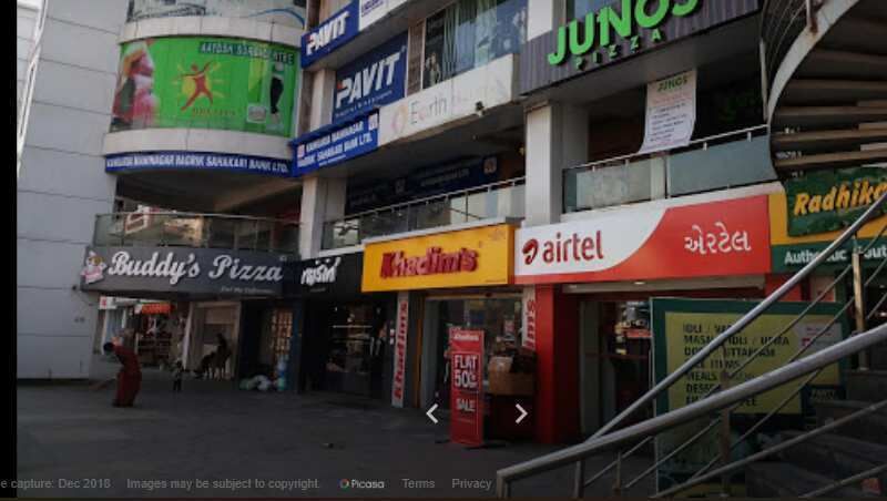  Showroom 2350 Sq.ft. for Rent in Prahlad Nagar, Ahmedabad