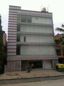Commercial Shop 2000 Sq.ft. for Rent in