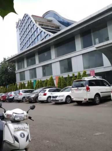  Commercial Shop 105 Sq.ft. for Sale in Malad East, Mumbai