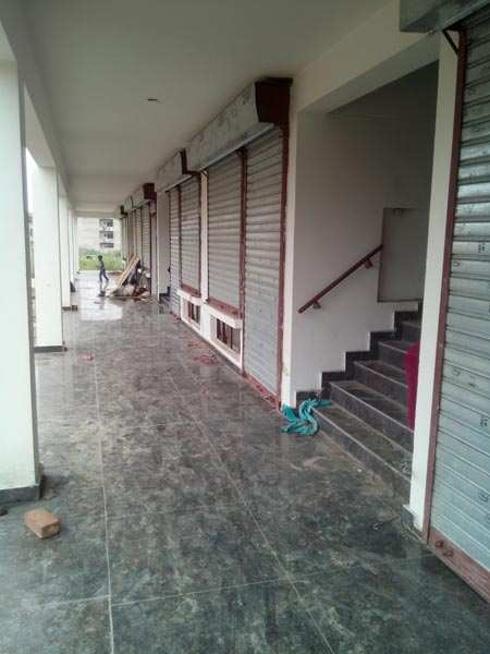 Showroom 1250 Sq. Yards for Rent in