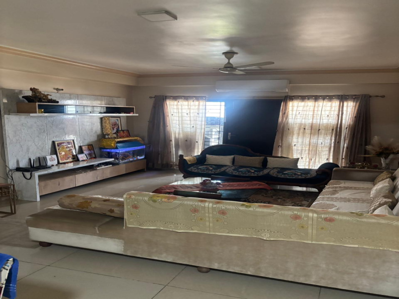 4 BHK 2100 Sq.ft. Apartment for Sale in Mainawati Marg, Kanpur