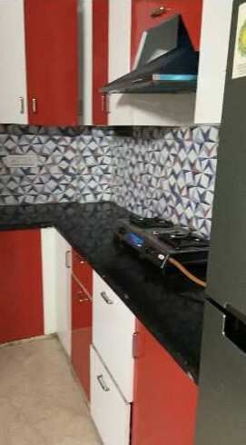 3 BHK Apartment 100 Sq. Yards for Rent in Block Q Laxmi Nagar, Delhi