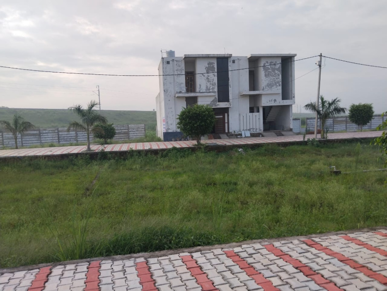  Residential Plot 102 Sq. Yards for Sale in Rohta Road, Meerut