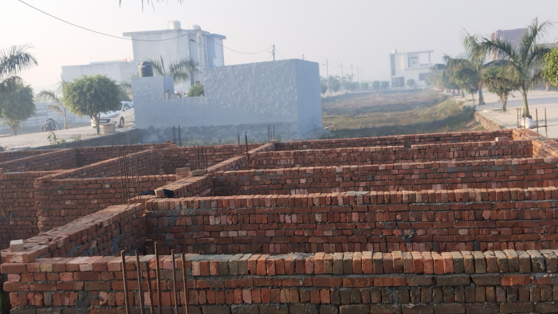  189 Sq.ft. Commercial Shop for Sale in Rohta Road, Meerut