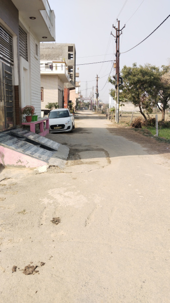  111 Sq. Yards Residential Plot for Sale in Rohta Road, Meerut