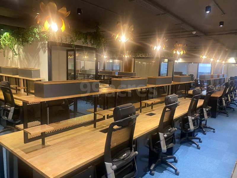  2100 Sq.ft. Office Space for Rent in Vijay Nagar, Indore