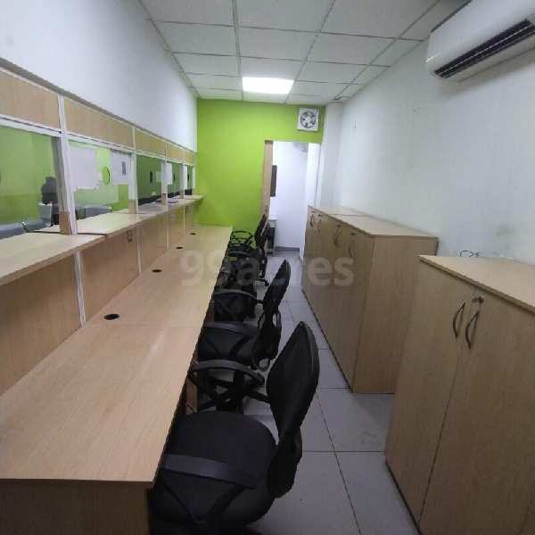  Office Space 2100 Sq.ft. for Rent in Geeta Bhawan, Indore