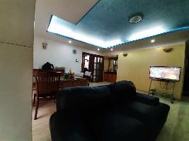 4 BHK Flat for Rent in Vile Parle East, Mumbai