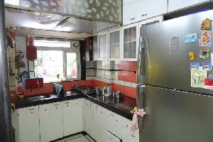 2 BHK Flat for Sale in Vile Parle West, Mumbai