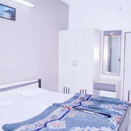2 BHK Residential Apartment 860 Sq.ft. for Sale in Mumbai Andheri Dahisar,