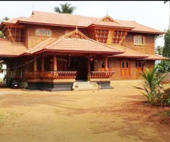 4 BHK House for Sale in Irinjalakuda, Thrissur