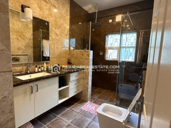  Commercial Shop for Sale in Infantry Road, Bangalore