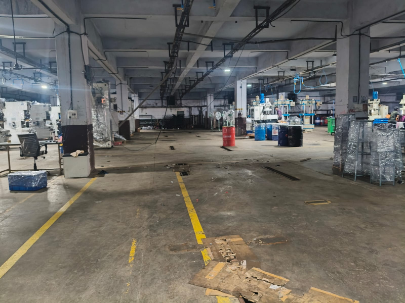  Warehouse 1100000 Sq.ft. for Rent in Hojiwala Industrial Estate, Surat