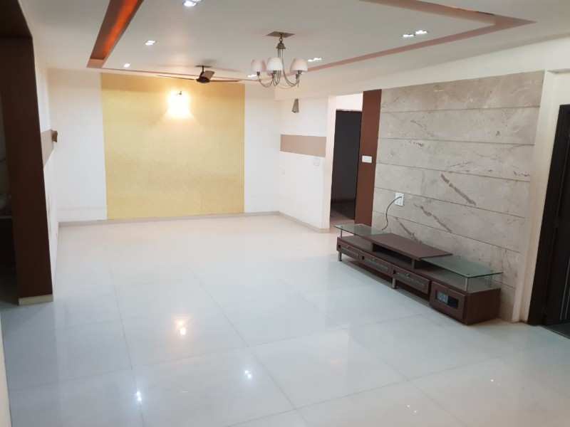 3 BHK Apartment 2200 Sq.ft. for Rent in VIP Road, Raipur
