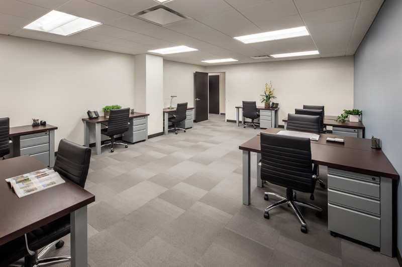 Office Space 820 Sq.ft. for Rent in