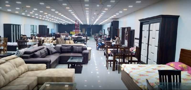 Showroom 3500 Sq.ft. for Rent in
