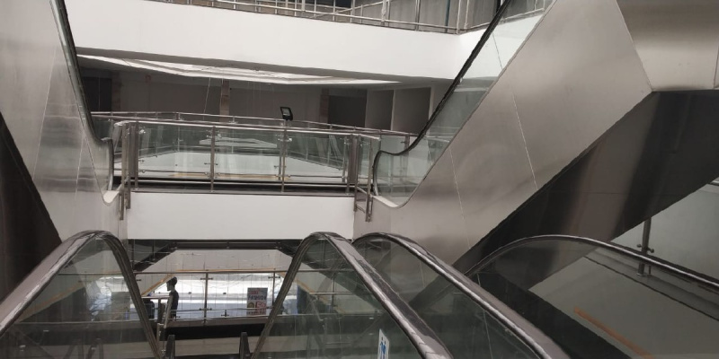  121 Sq.ft. Commercial Shop for Sale in Gandhi Nagar, Bangalore, 