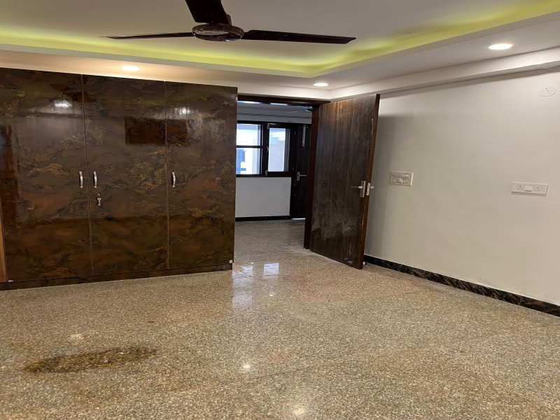 2 BHK Builder Floor 2000 Sq.ft. for Rent in HUDA City Centre, Gurgaon