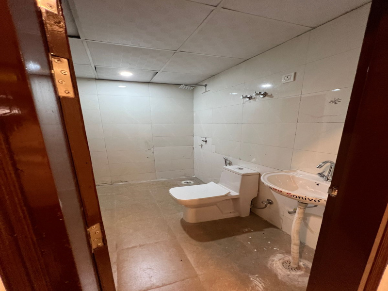 2 BHK Builder Floor 2000 Sq.ft. for Rent in HUDA City Centre, Gurgaon