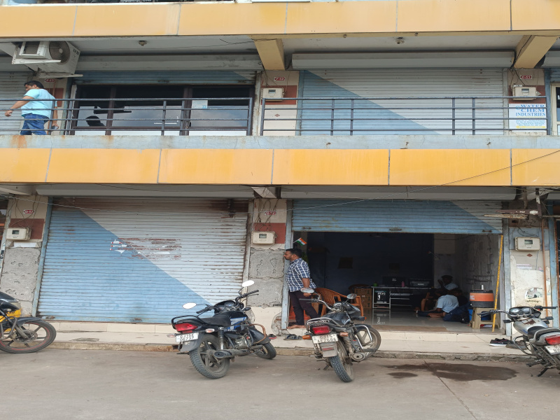  Commercial Shop 450 Sq.ft. for Sale in Pardi, Valsad