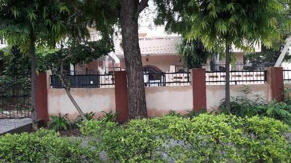 2 BHK House 1400 Sq.ft. for Rent in Sector 5