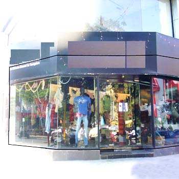 Showroom 1400 Sq.ft. for Rent in New C G Road, Ahmedabad