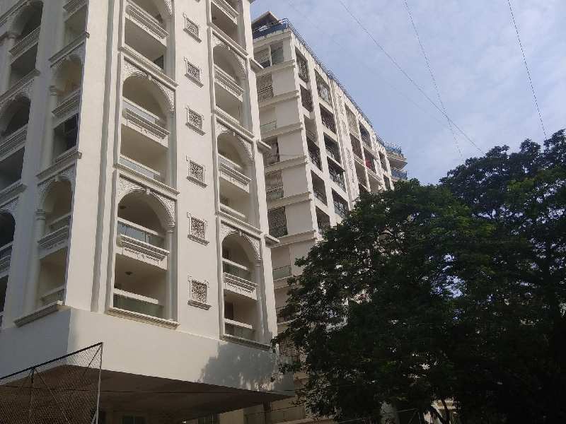 2 BHK Residential Apartment 900 Sq.ft. for Sale in Bandra West, Mumbai
