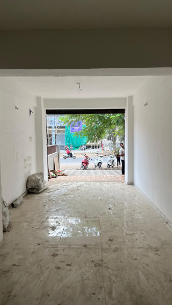  Commercial Shop 680 Sq.ft. for Sale in Adgaon, Nashik