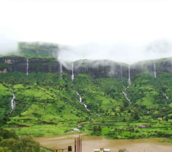  Agricultural Land 11200 Sq.ft. for Sale in Trimbakeshwar, Nashik