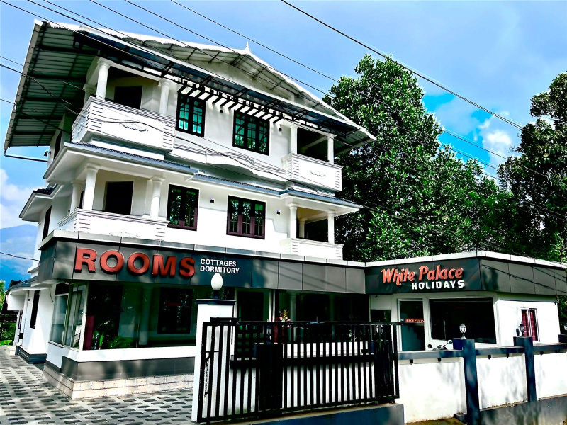  Hotels 3500 Sq.ft. for Sale in Munnar, Idukki