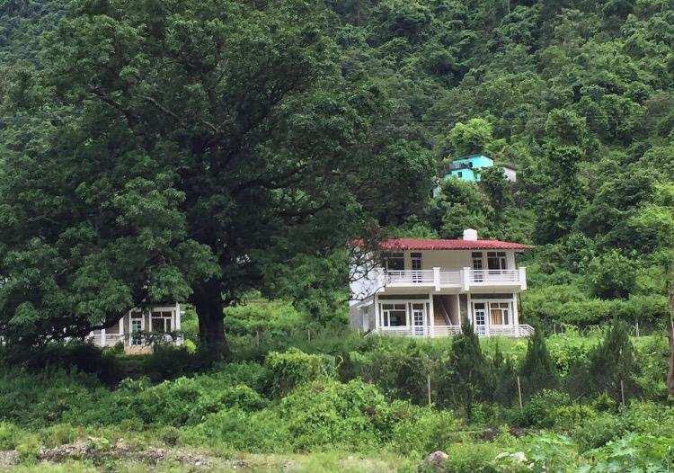 6 BHK House 6000 Sq.ft. for Sale in Neelkanth Road, Rishikesh (REI859417)