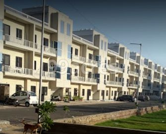 3 BHK Flat for Sale in Shamshabad Road, Agra