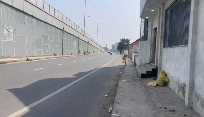  10000 Sq.ft. Showroom for Rent in GT Karnal Road, Alipur, Delhi