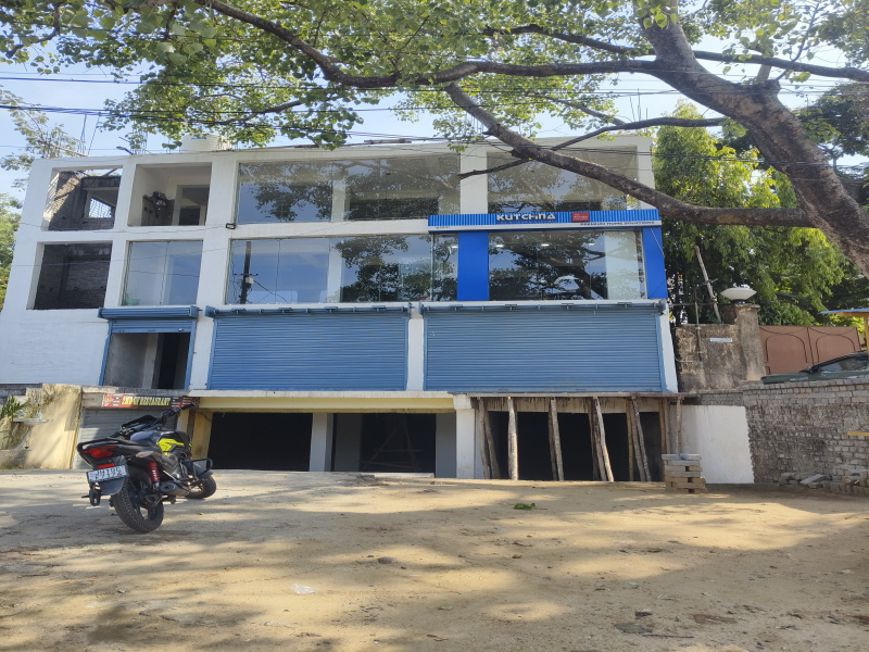  4000 Sq.ft. Showroom for Rent in Saraidhella, Dhanbad