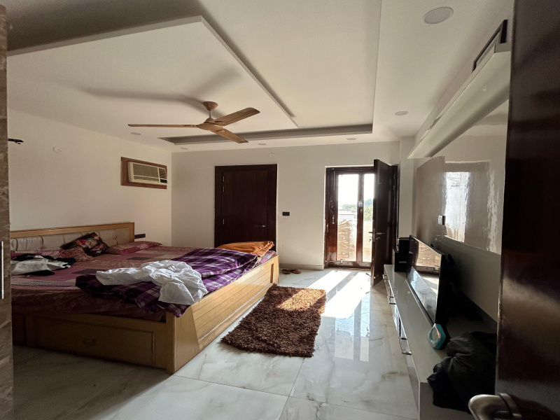 3 BHK Builder Floor 1900 Sq.ft. for Sale in Sector 8 Faridabad