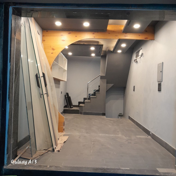  Commercial Shop 285 Sq.ft. for Sale in Sector 19 Faridabad